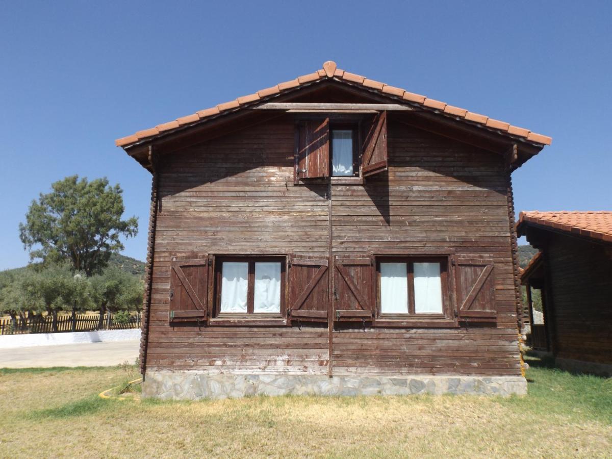 El Venero De Mostoles Constantina Ngoại thất bức ảnh